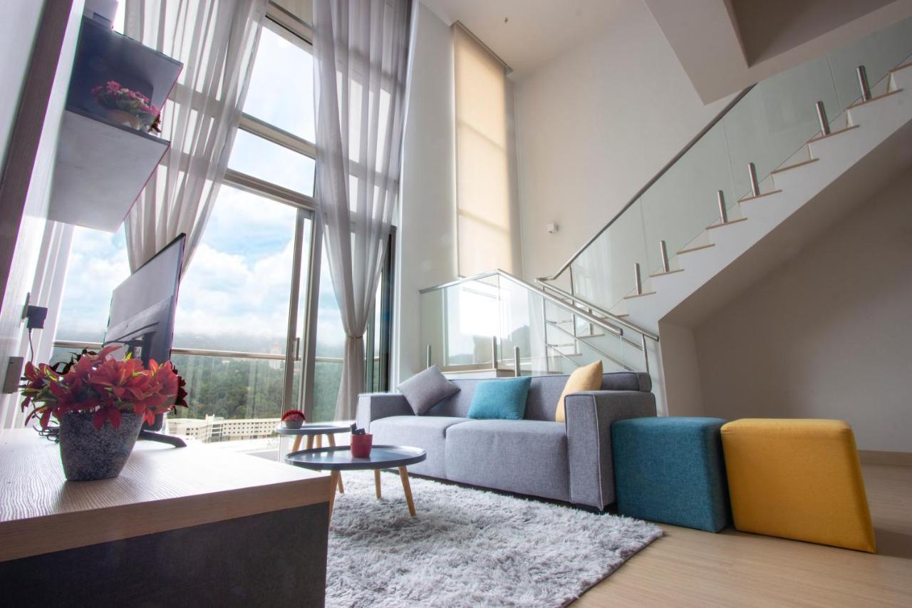 Double Story In The Sky - Genting Windmill Duplex Suite Dataran Tinggi Genting Bagian luar foto