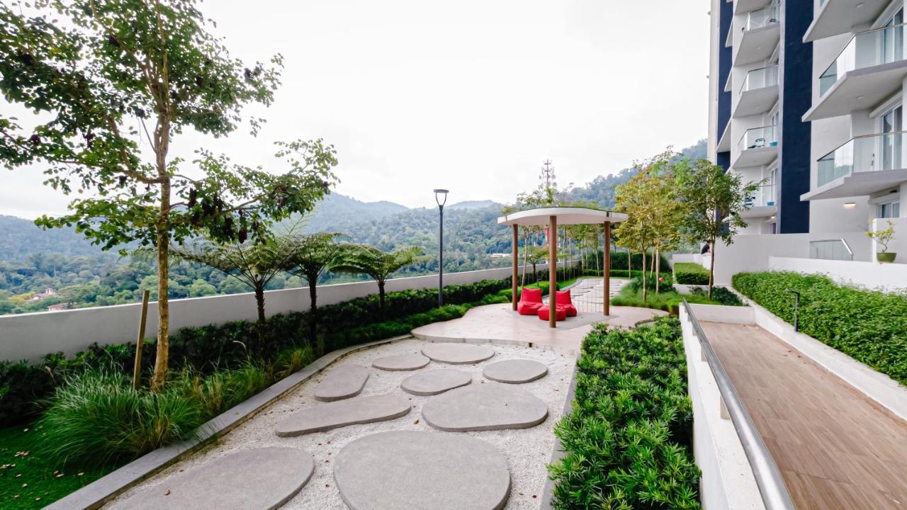Double Story In The Sky - Genting Windmill Duplex Suite Dataran Tinggi Genting Bagian luar foto