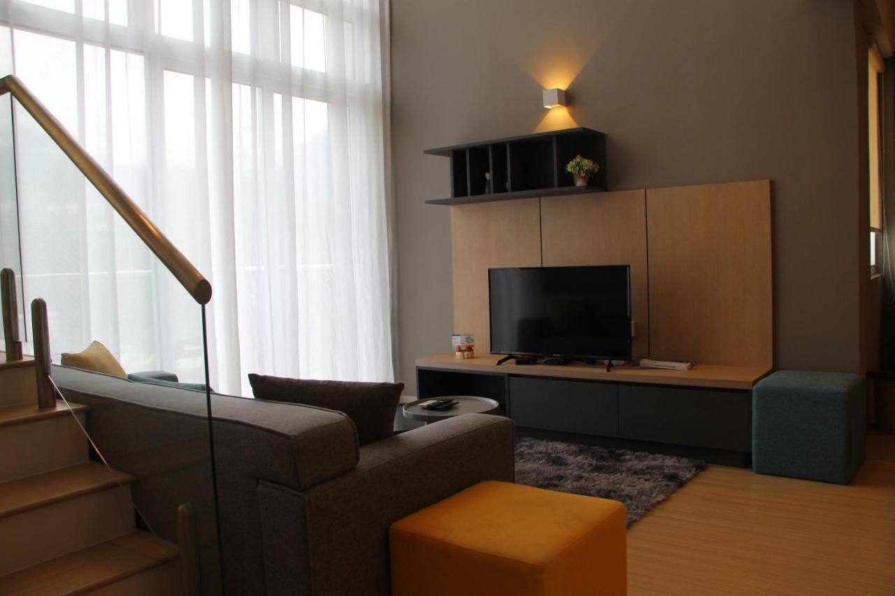 Double Story In The Sky - Genting Windmill Duplex Suite Dataran Tinggi Genting Bagian luar foto